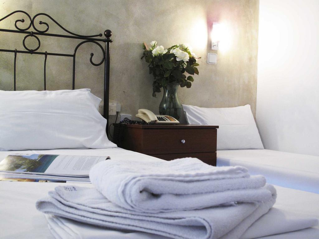 Hotel Azur Kriopigi Phòng bức ảnh