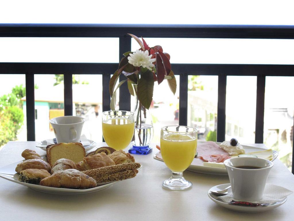 Hotel Azur Kriopigi Phòng bức ảnh