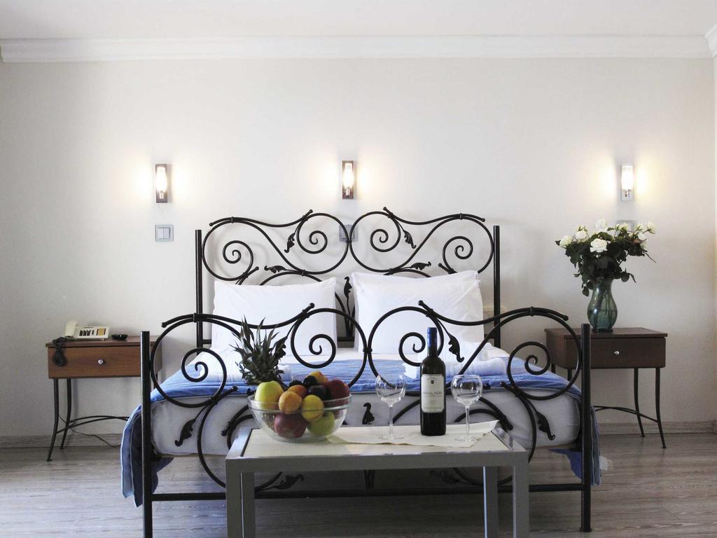 Hotel Azur Kriopigi Ngoại thất bức ảnh