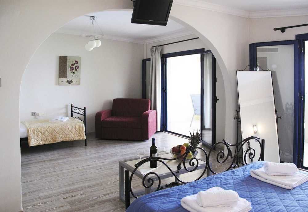 Hotel Azur Kriopigi Ngoại thất bức ảnh