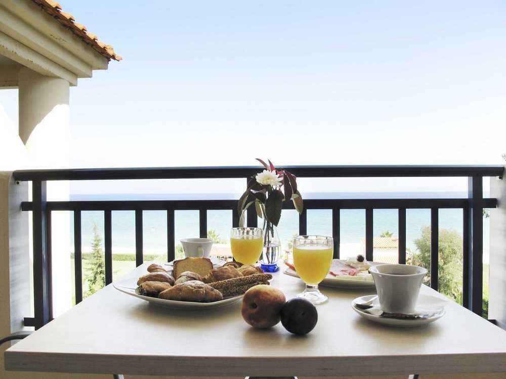Hotel Azur Kriopigi Ngoại thất bức ảnh